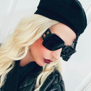 Gorgeous fringe asia crush beret